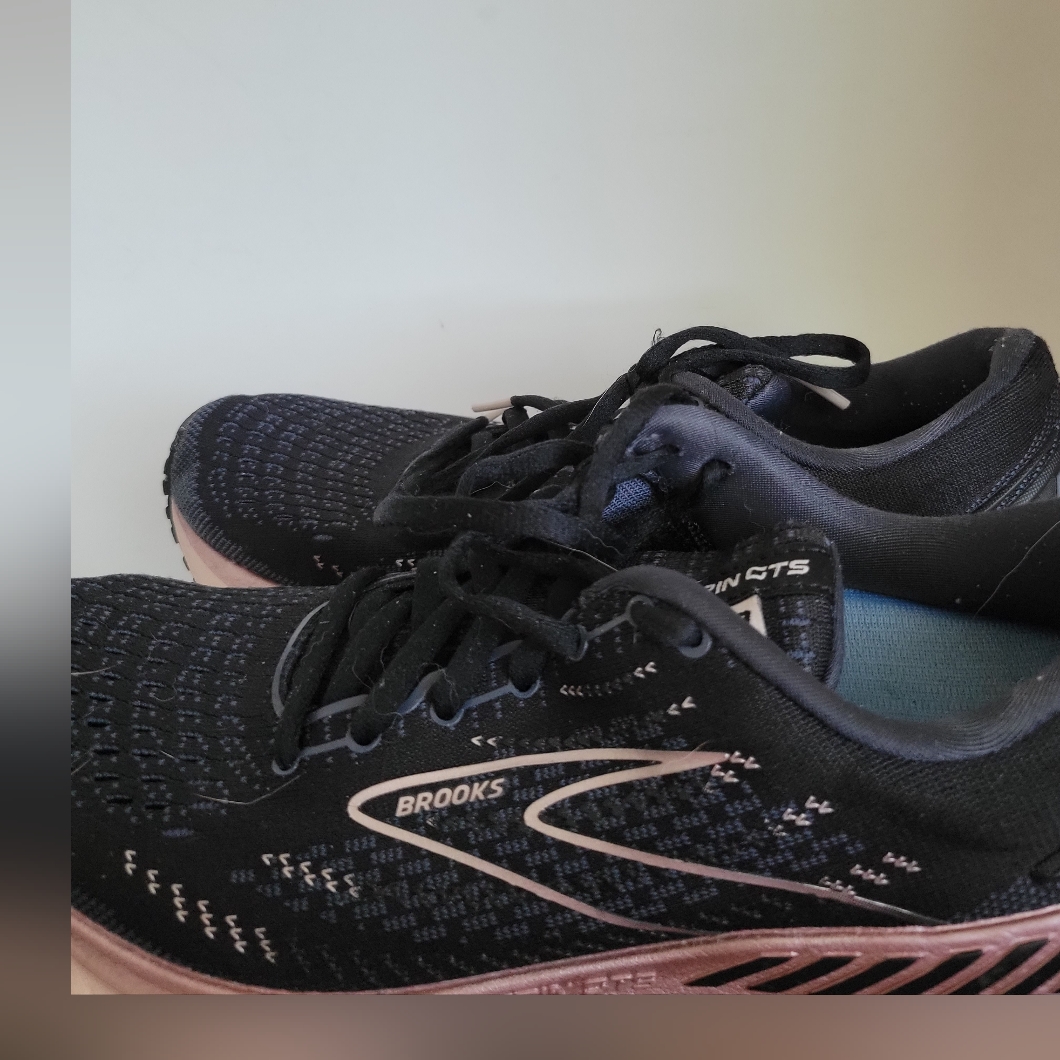Brooks Glycerin 19 Women's Sz 7.5 B (Medium) Running Shoes Black